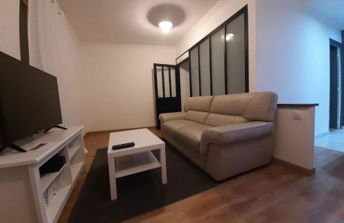 Appartement 2 pièces, proche RER, Bus et chateau - Foto 14