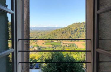 Le charme au centre du village - Photo 2