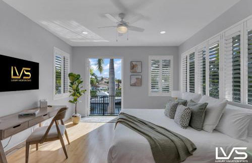 New Royal 80ft Waterfront Wlk2Beach HotPool Spa KitchenBBQ - Foto 66