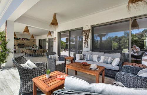 Dazzling Almancil Villa Villa Magorian 4 Bedrooms Spacious Furnished - Photo 24