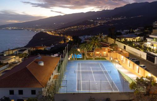 One & Only Sports and Relax Villa by Eden Rentals - Foto 17