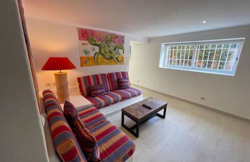 Studio with Private Swimming Pool and Garden - Foto 21