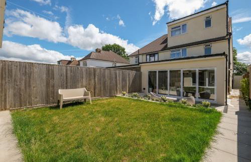 Bright 6 bedroom 3 bath house ideal for Pinewood Studios - Foto 70