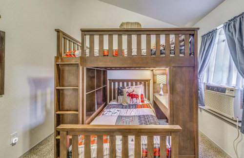 Hike, Golf & Explore: Ruidoso Retreat w/ Deck! - Foto 21