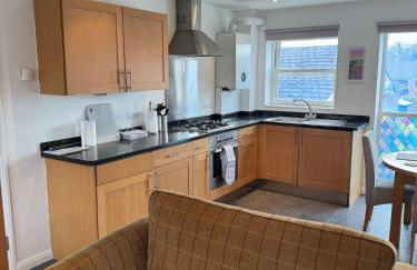 Modern, Sleeps 6, First floor, Parking, Beautiful rural market town, Llani - Foto 15