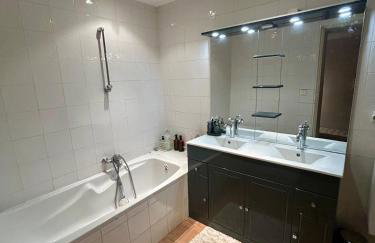 Large duplex with garden in historic house - Foto 20