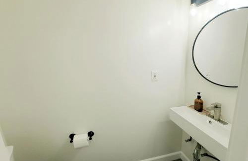 Centrally Located Charming LA Home with Food Scenes - Foto 39