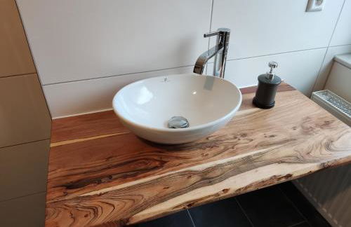 ZEN Apartments - Exklusive Suite - Luxus - Boxspringbett - Foto 18