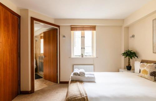 St George's Home w Private Parking by the Harbour - Foto 17