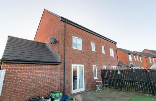 Charming 4-Bedroom Home in the Heart of Coxhoe - Pass the Keys - Foto 37