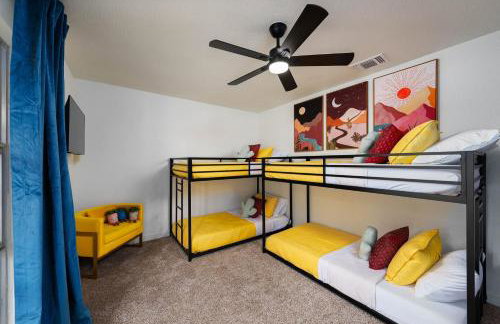 4 Bed sleeps 12 -Sea world-Six Flags-Down Town - Emerald Oasis - Foto 17