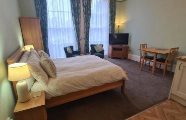 Meadowside Holiday Apartments - Foto 2