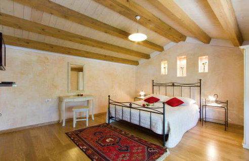 Awesome Home In Labin With Sauna - Photo 38