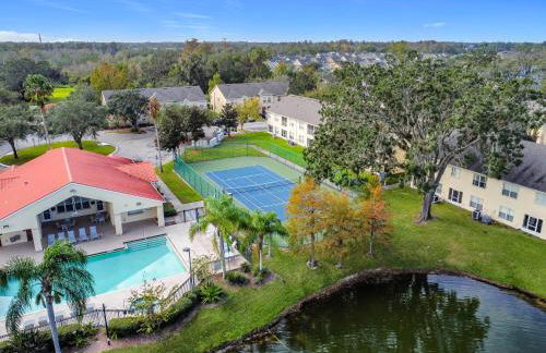 The Galactic Getaway, 3Bed, 2Bath Apartment, Free Parking, Heated Pool - Foto 18