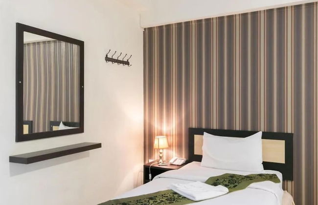 B9 Airport Resident - Photo 16