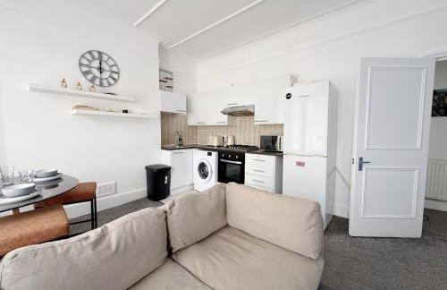 Prime Central London 2-Bed by Shops & Transport - Foto 21