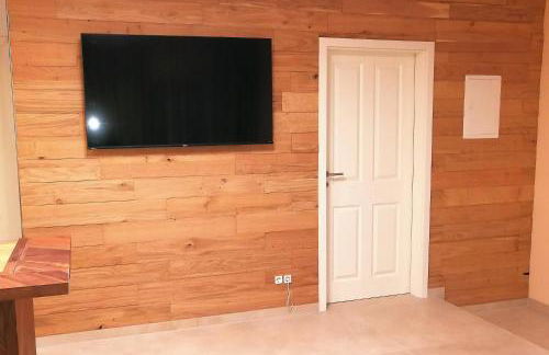 RIVER SIDE near FRANKFURT-AIR CONDITION-PRIVATE PARKING - Foto 8