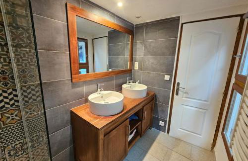 Maison de Village avec Piscine et Terrasse - Foto 6