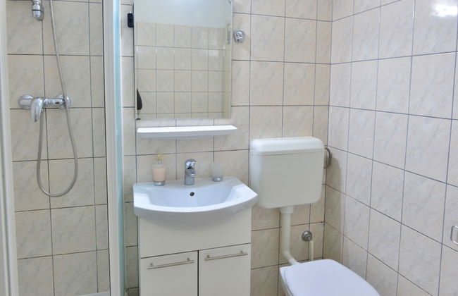 Apt Lavender on Nincevica St-1 BR Apt - Photo 15