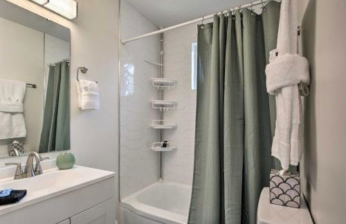 Cozy House with Private Yard, Close to Downtown - Foto 15