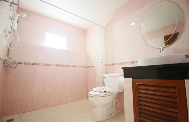 Pintree Service Apartment Pattaya - Foto 36