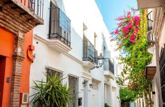 House in the Old Town of Marbella with Private Pool and Free Parking - Photo 14