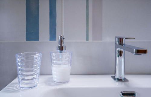 La casa di Azzurra Centro Città Appartamento fino a 4 posti letto e 2 bagni - Foto 29