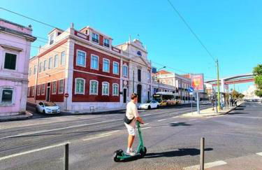 Lisbon Charm Stay -Patio & Gym - Photo 17
