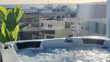 Luxury Penthouse Valentin with jacuzzi - Photo 2