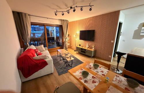 Appartement spacieux et lumineux plein centre vue les arcs - Photo 9