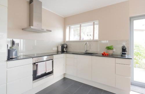 Ostsee - Reetdachhaus Nr 11 "NEWPORT" im Strand Resort - Foto 9