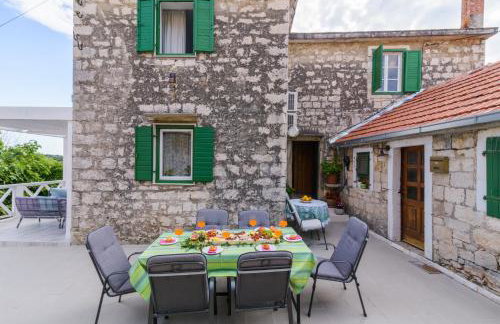 Family friendly house with a swimming pool Zedno, Ciovo - 23762 - Foto 2