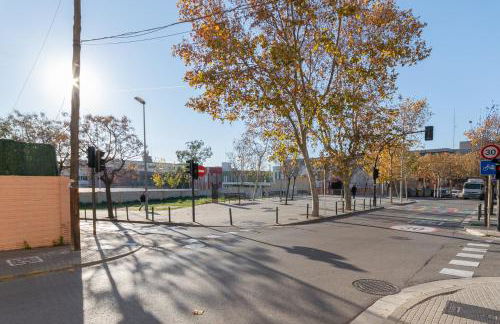 Cadillac Check-in flexible-Bien comunicado-cerca Barcelona - Foto 19