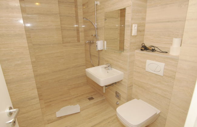 Made Inn Budapest - Foto 28