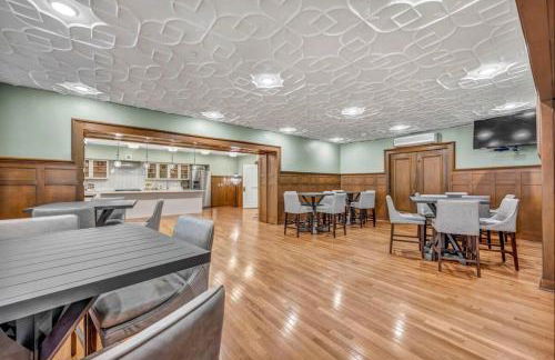 Your Downtown Oasis, Pool Gym in Building Steps from Dining and Top Sights - Foto 24