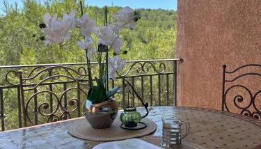 Superbe 3pièces, balcon, garage, clim, piscine - Foto 2