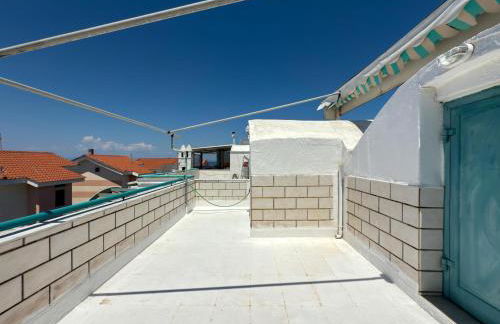 Emerald Seaside Apartment In Pefkohori - Photo 28