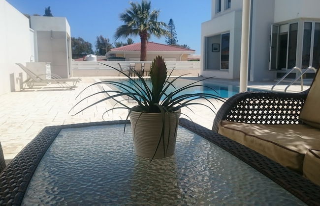 Colonial Beach Villa - Foto 1