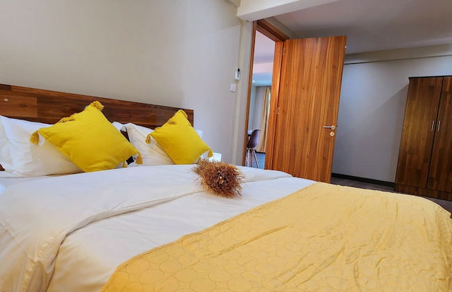 Phoenix Beach Apartments sea view - Photo 2