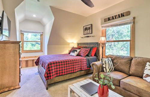 Steps to Lake Cabin with Deck in Lake Arrowhead - Photo 18