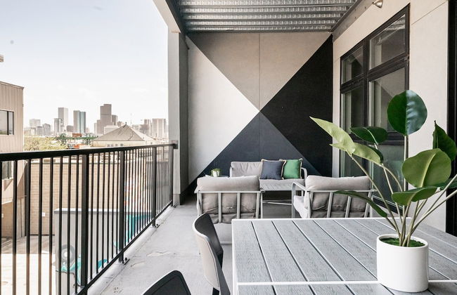 Bright & Breezy | RiNo Art Lofts - Foto 28