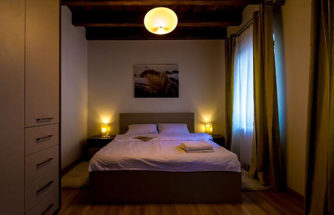 Casa Nicolae Luxury Suites - Photo 26