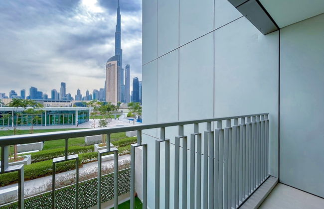 Stunning 2B in Downtown Views Burj Khalifa View - Photo 1