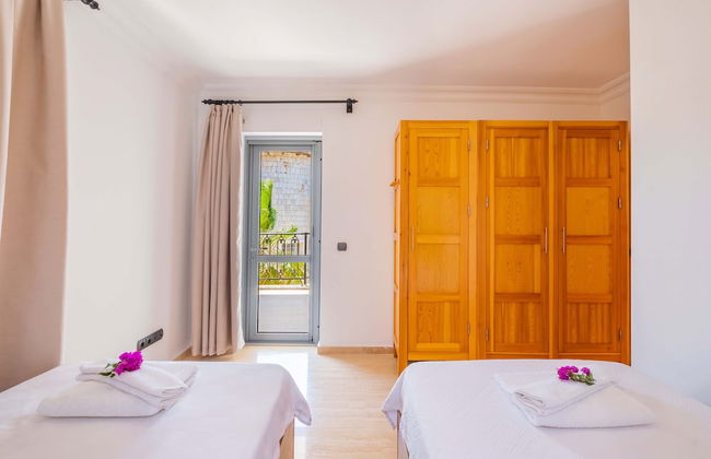 Fortuna Peninsula Apart - Photo 17