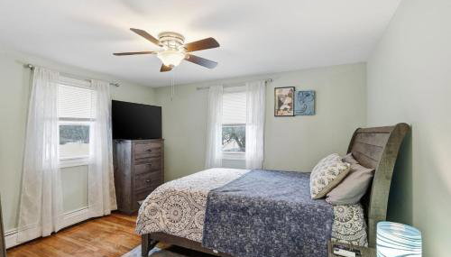 Comfortable Bloomfield 3BR Retreat home - Photo 5