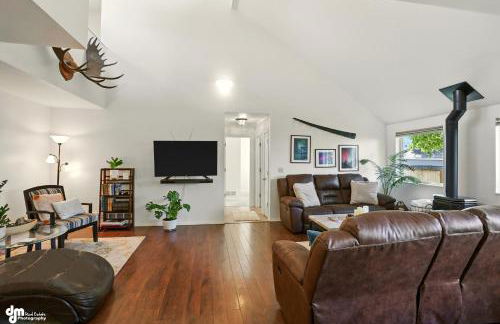 Coastal Place - BEST location in Downtown! - Photo 13