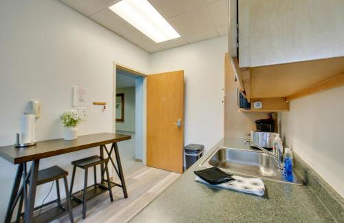 1 Mi to Allegheny River Cozy Apt with Shared Patio! - Foto 9