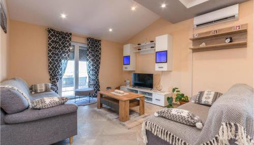 6 Bedroom Lovely Home In Ceranje Gornje - Foto 3