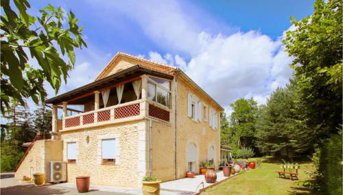 Gorgeous Home In Eyguians With Wifi - Photo 1