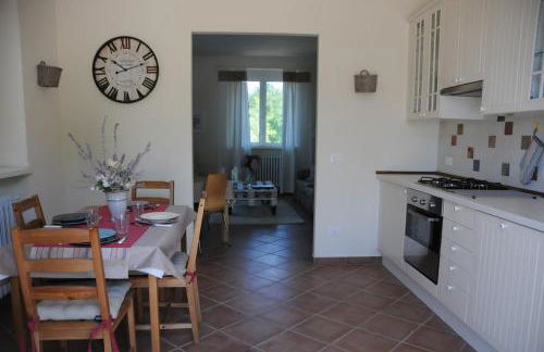 Sotto il pergolato di glicine - Foto 2